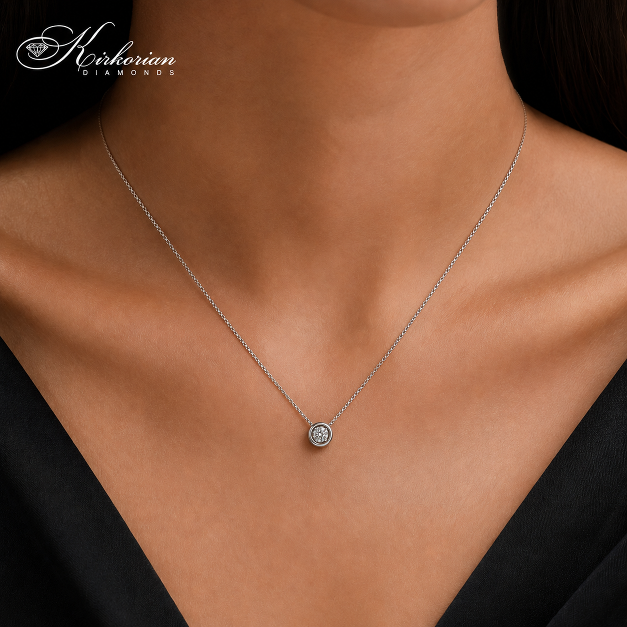Луксозно колие от бяло злато 18К с естествен диамант 0.07 ct върху модел S204819