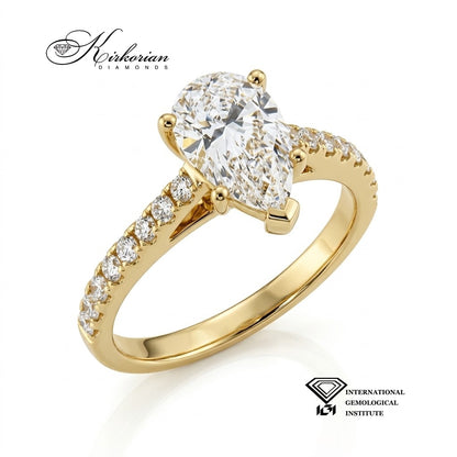 Пръстен от жълто злато 14К с Pear диамант 1.53 ct и странични диама