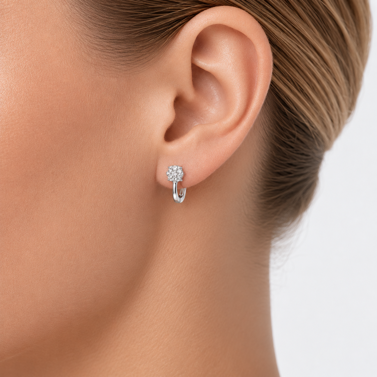 Обеци от бяло злато 14К с диаманти 0.21 ct G-H SI – елегантен модел RN115 с луксозна кутия и сертификат