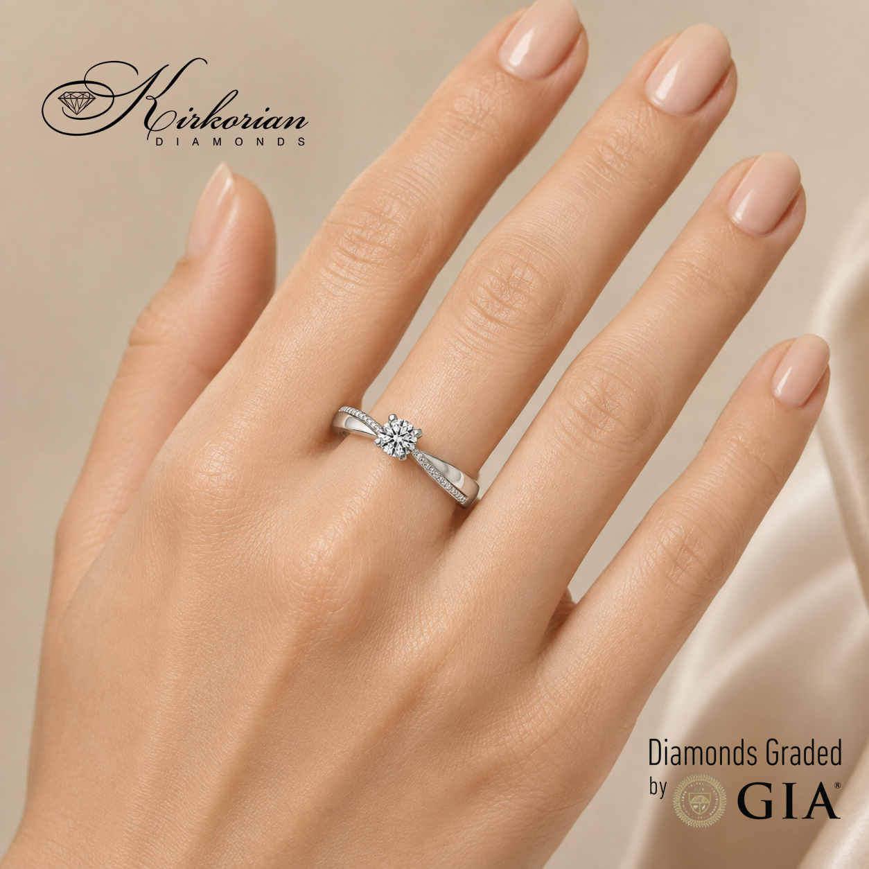 Годежен пръстен G372 с GIA диамант 0.30 ct, представен върху женска ръка