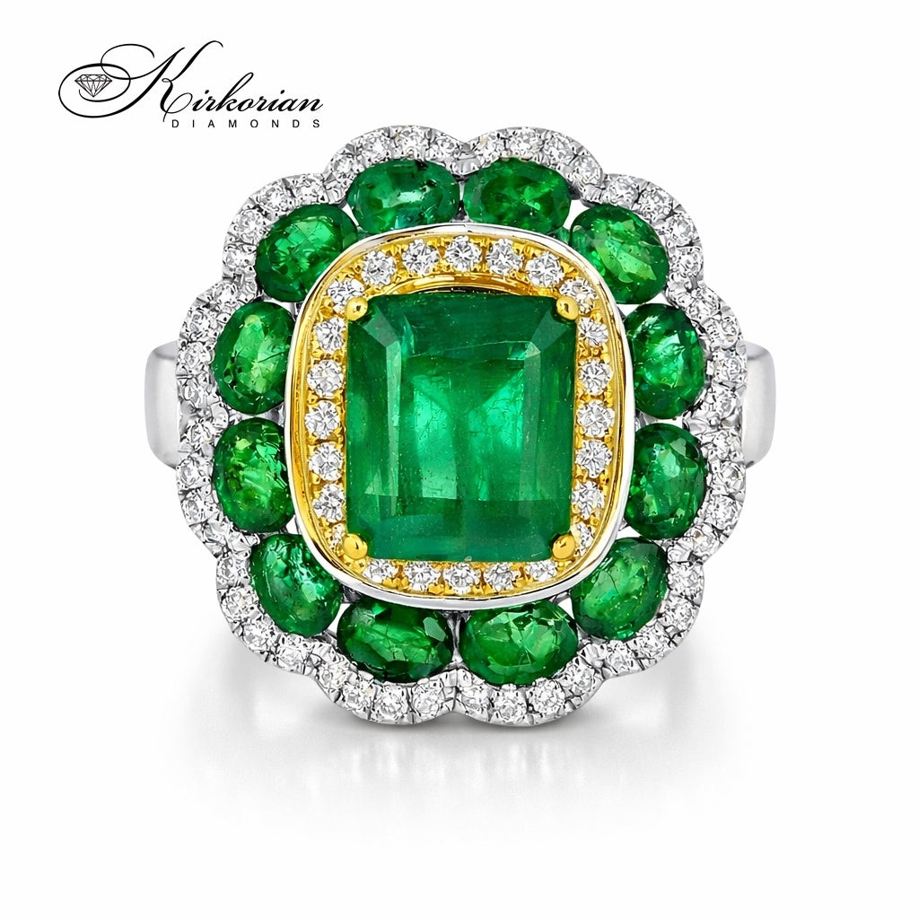 пръстен с изумруд emerald cut и диамантен ореол