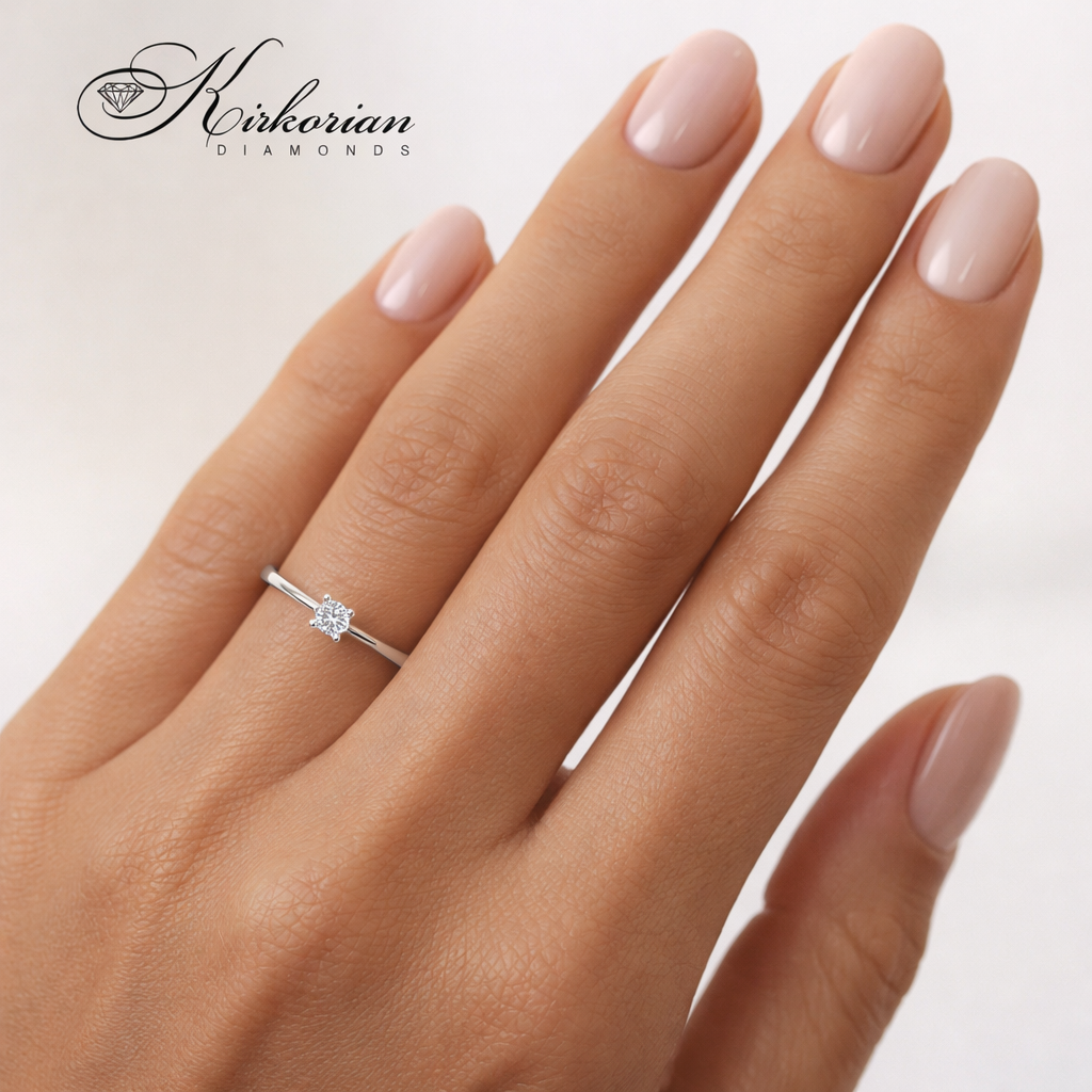 годежен пръстен с диамант 0.07 ct на ръка бяло злато 14K модел K375, диамантен пръстен на ръка, годежен пръстен за предложение, луксозен пръстен