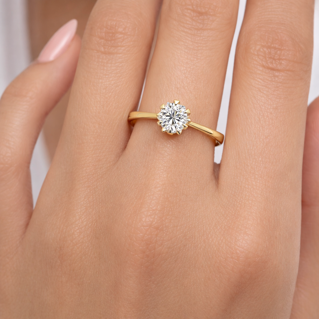 годежен пръстен с диамант 0.30 ct GIA на ръка жълто злато 14K Kirkorian Diamonds