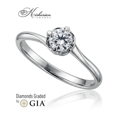 Диагонален изглед на годежен пръстен K580 с естествен диамант 0.30 ct D/VS1 GIA
