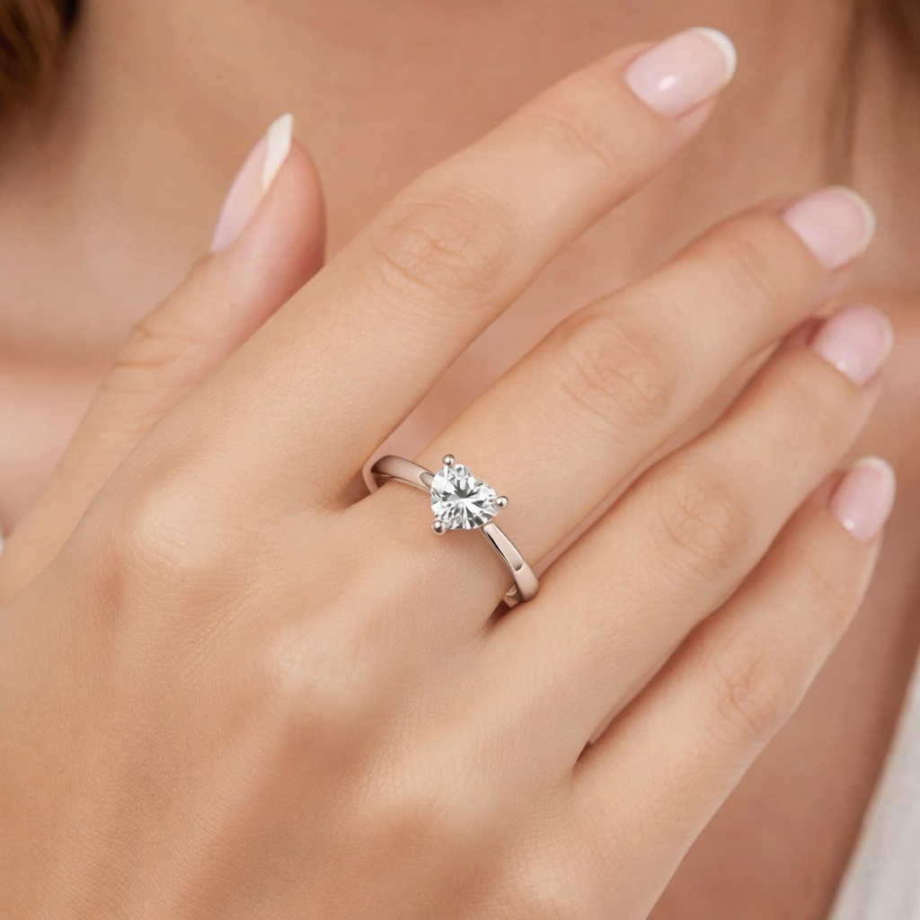 годежен пръстен на ръка сърце диамант 0.50ct