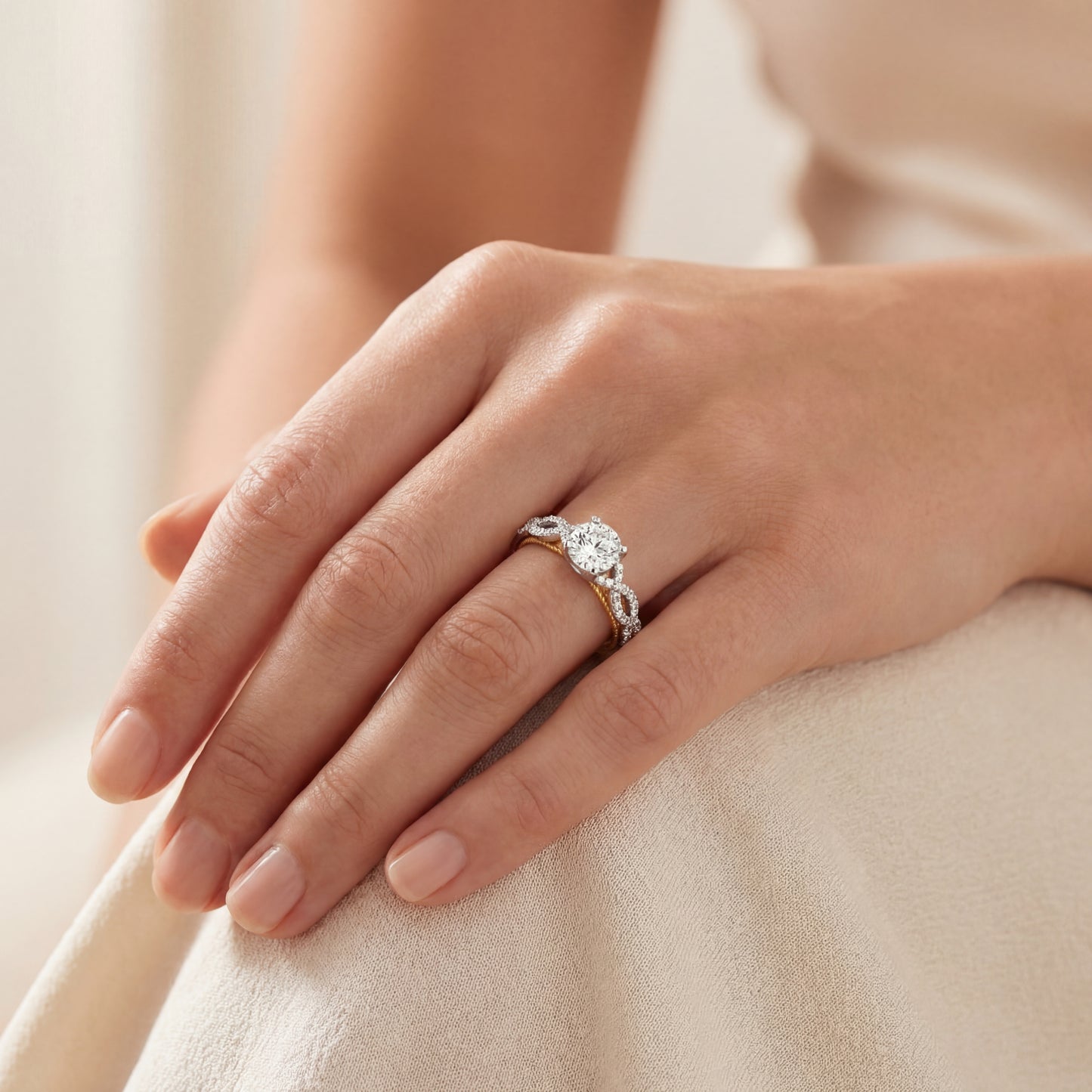 Годежен пръстен с диамант 1.36ct | Бяло и жълто злато 18K | GIA сертификат | Код: K617