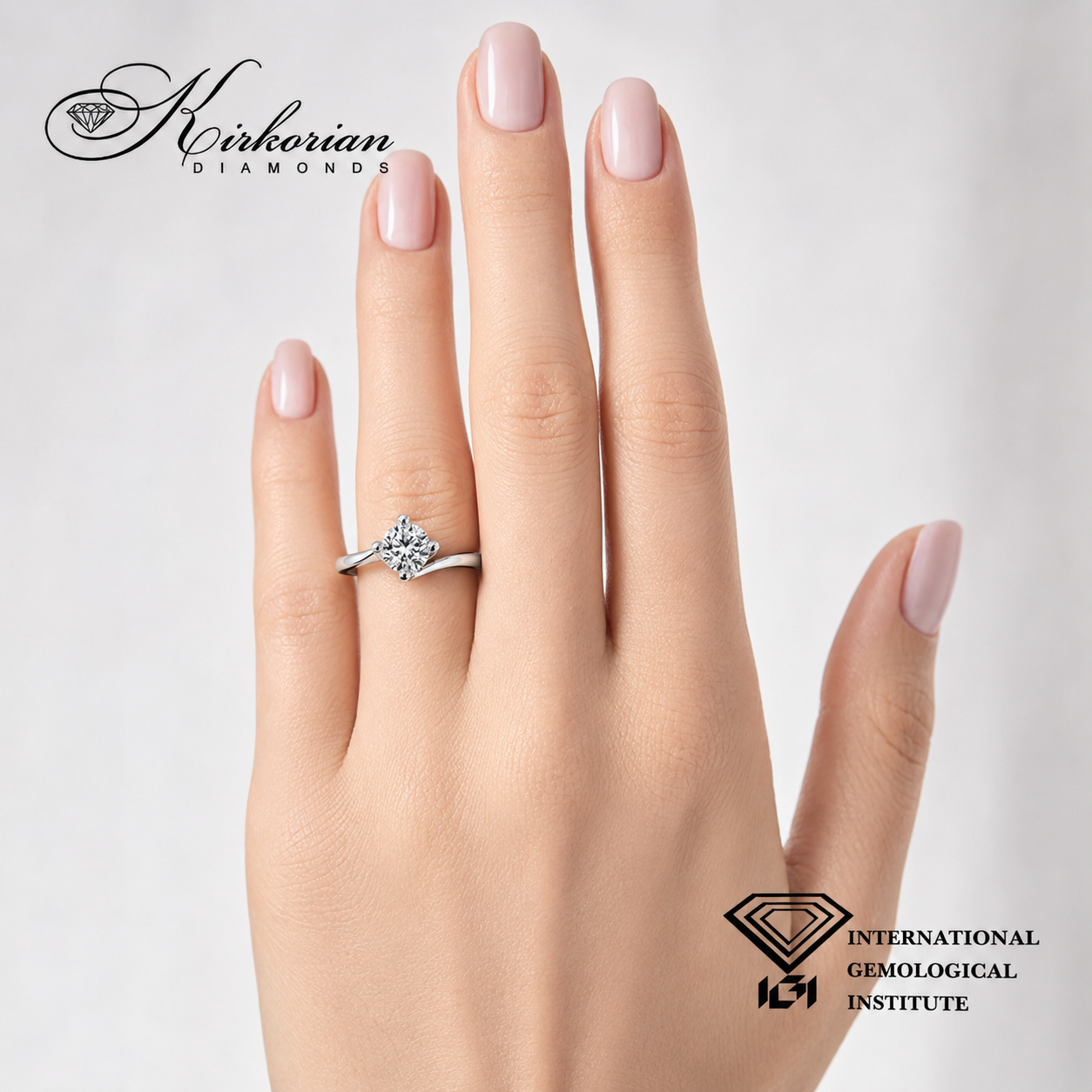 Близък план на годежен пръстен LG650 с лабораторен диамант 1.04 ct D VVS1 IGI и четири захвата от бяло злато 14К