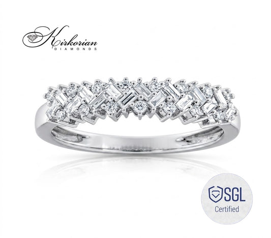 Луксозна брачна халка с естествени диаманти и baguette diamonds