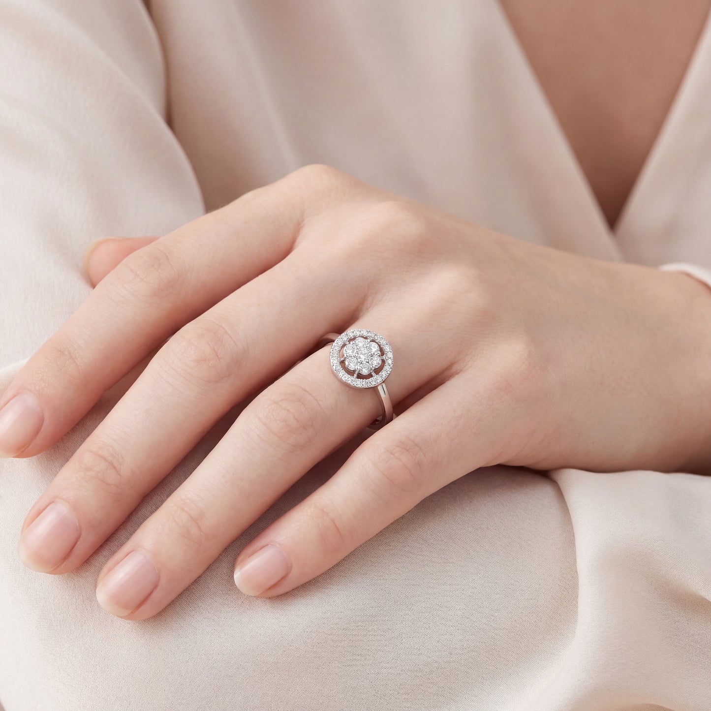 годежен пръстен с диаманти на ръка kirkorian diamonds