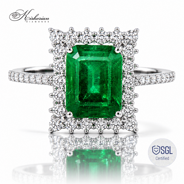 Луксозен годежен пръстен от бяло злато 14К със смарагд Emerald Cut 2.19 ct и естествени диаманти 0.47 ct – LR3496