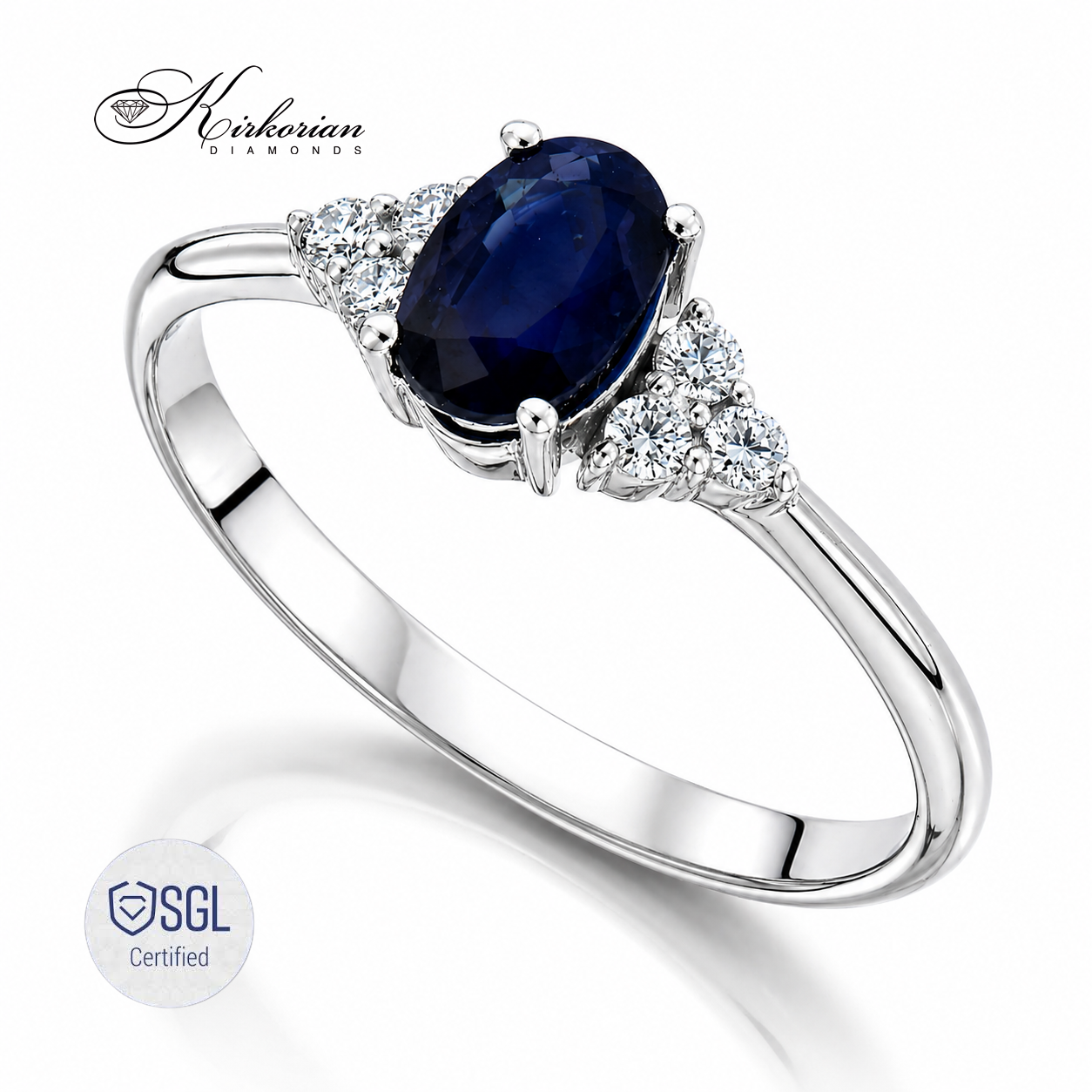 Луксозен пръстен със син сапфир 0.70 ct и диаманти F/G VS
