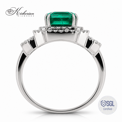 Страничен профил на пръстен със смарагд Emerald Cut и диаманти