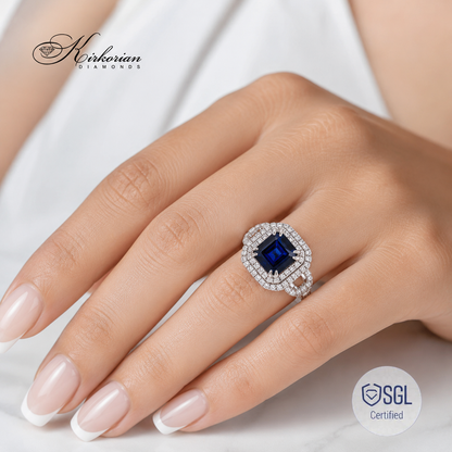 Годежен пръстен със сапфир 1.77 ct и естествени диаманти върху ръка LR5456S