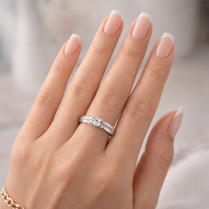 годежен пръстен с диаманти 0.20 ct на ръка бяло злато 14K RN10