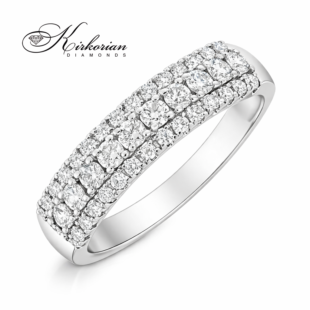 alt: пръстен от бяло злато 18K с диаманти 0.50 ct луксозен диамантен пръстен с три реда брилянти