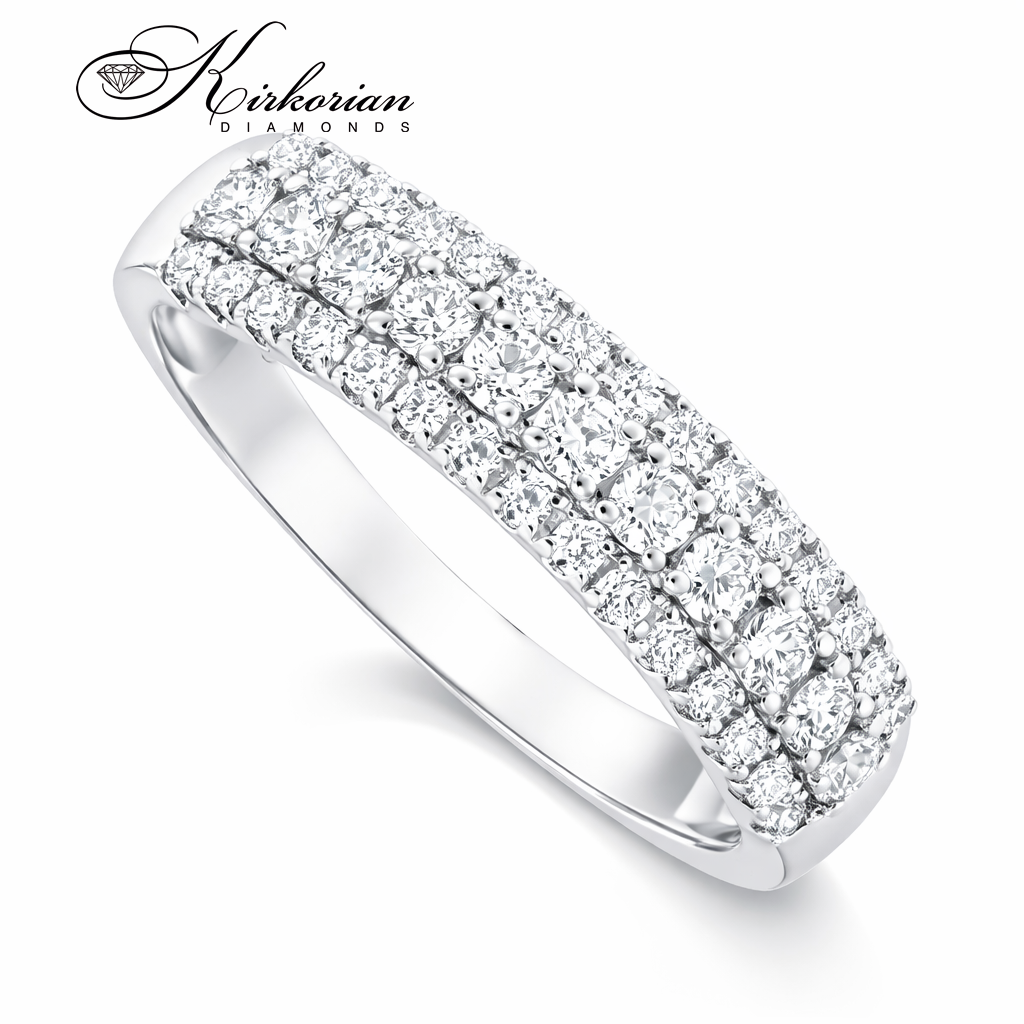 alt: луксозен пръстен от бяло злато 18K с диаманти 0.50 ct многоредов диамантен дизайн