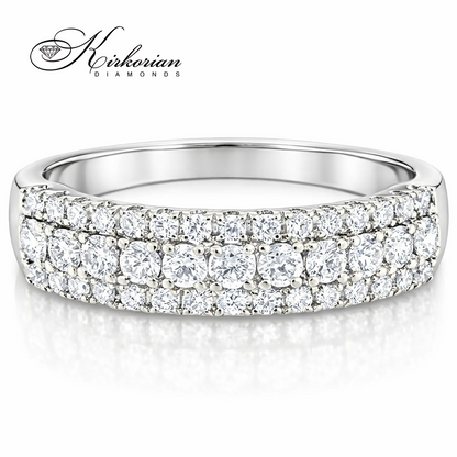 alt: широк пръстен от бяло злато 18K с диаманти 0.50 ct луксозно бижу с брилянтни диаманти