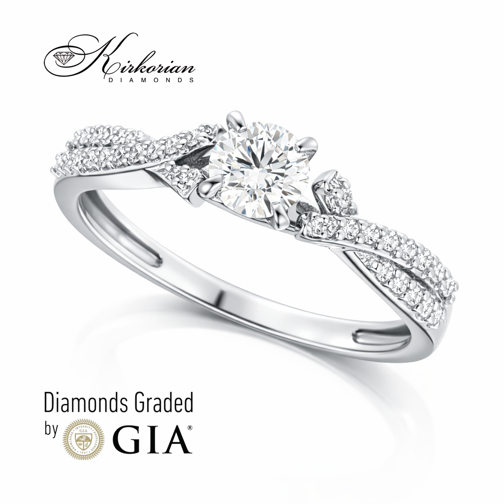 елегантен годежен пръстен с централен диамант 0.44 ct GIA бяло злато 18k