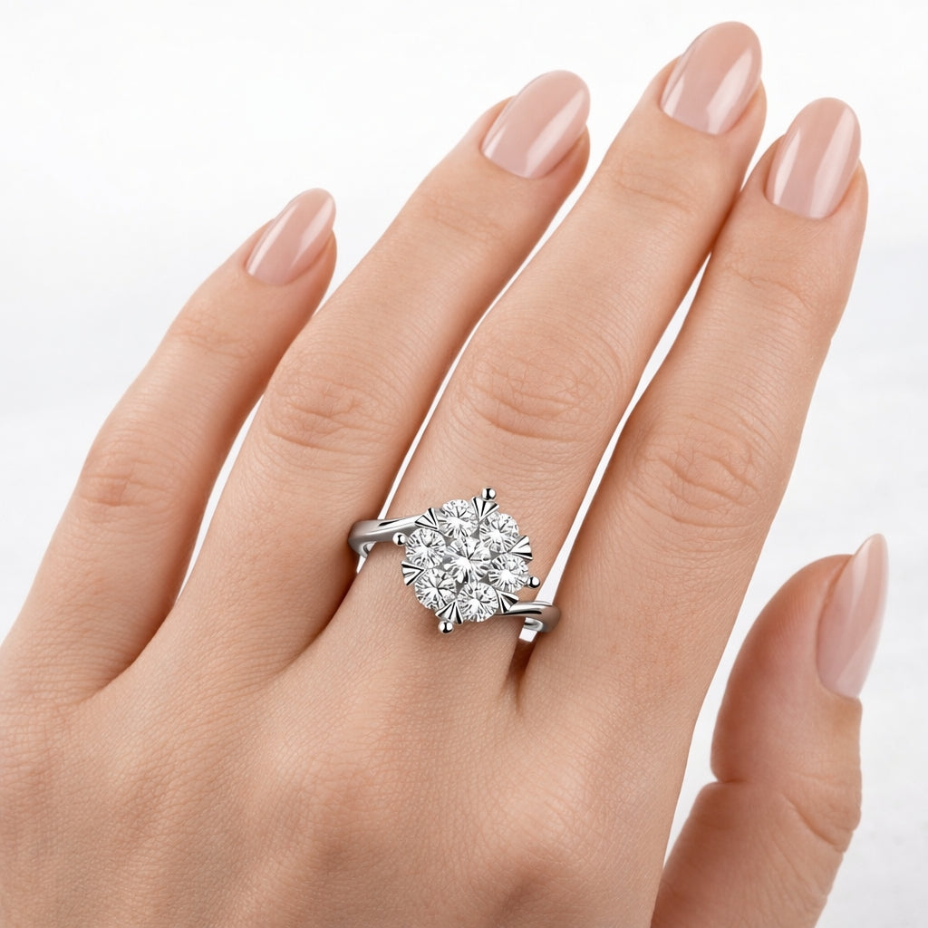 диамантен пръстен 0.48 ct на ръка бяло злато