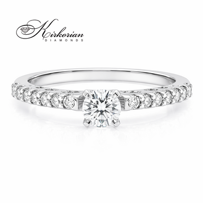 Годежен пръстен 0.35 ct диаманти бяло злато 14К модел RN42 близък план с акцент върху блясъка на диамантите
