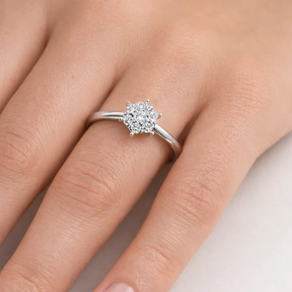 годежен пръстен с диаманти 0.14 ct бяло злато 14К на ръка