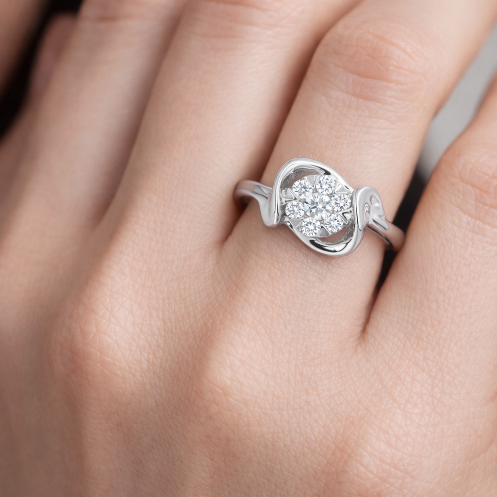 годежен пръстен от бяло злато 18K с диаманти 0.10 ct на ръка елегантен дамски пръстен