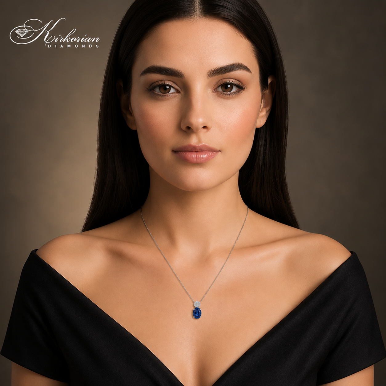 Дамски модел, носещ колие от бяло злато 18K с естествен сапфир 0.50 ct и диаманти 0.05 ct – модел S122654 от Kirkorian Diamonds
