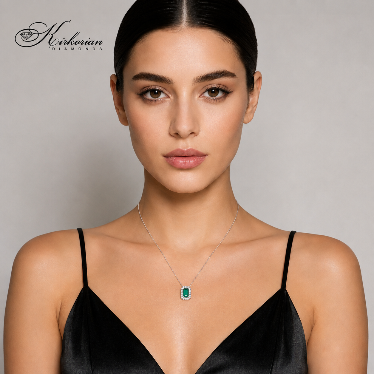 18k white gold necklace with emerald and diamonds - S281359SB | Kirkorian Diamonds