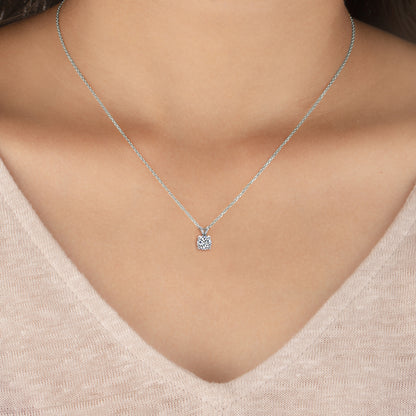Класическо колие с диамант 0.71ct E-F/VVS от бяло злато 18k с IGI сертификат