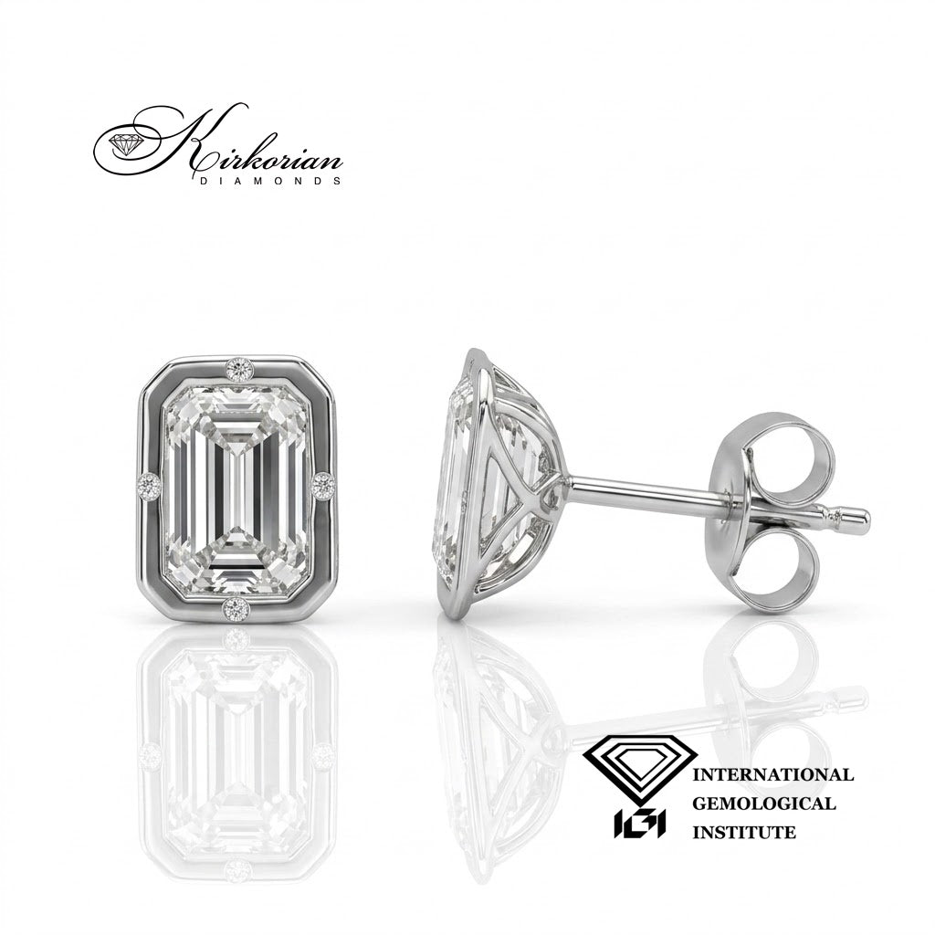 Обеца от бяло злато с лабораторно създаден диамант Emerald Cut, представена върху женско ухо

