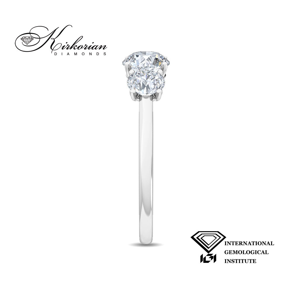 Страничен изглед на годежен пръстен с лабораторни диаманти 1.50 ct