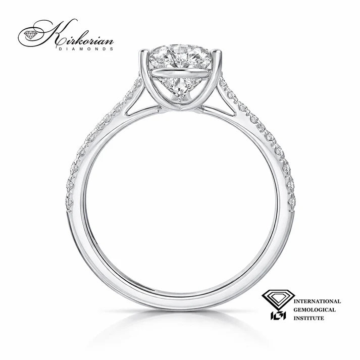 Страничен изглед на годежен пръстен 1.68 ct общо с паве диаманти