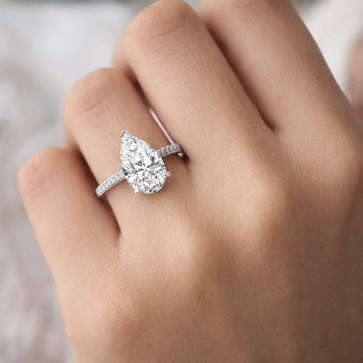 Годежен пръстен Pear 1.52 ct на ръка бяло злато 14К
