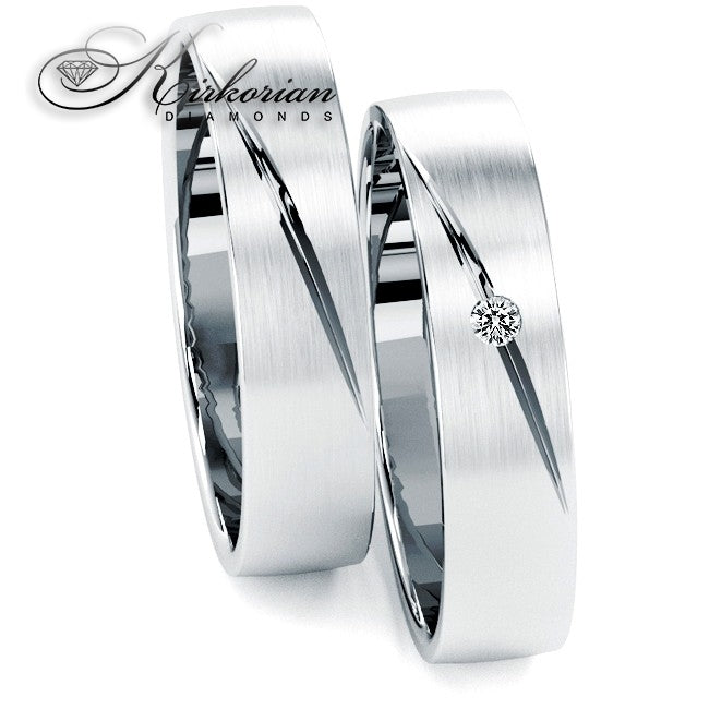 Венчални халки от бяло злато с диамант 0.015ct – модел WRD082