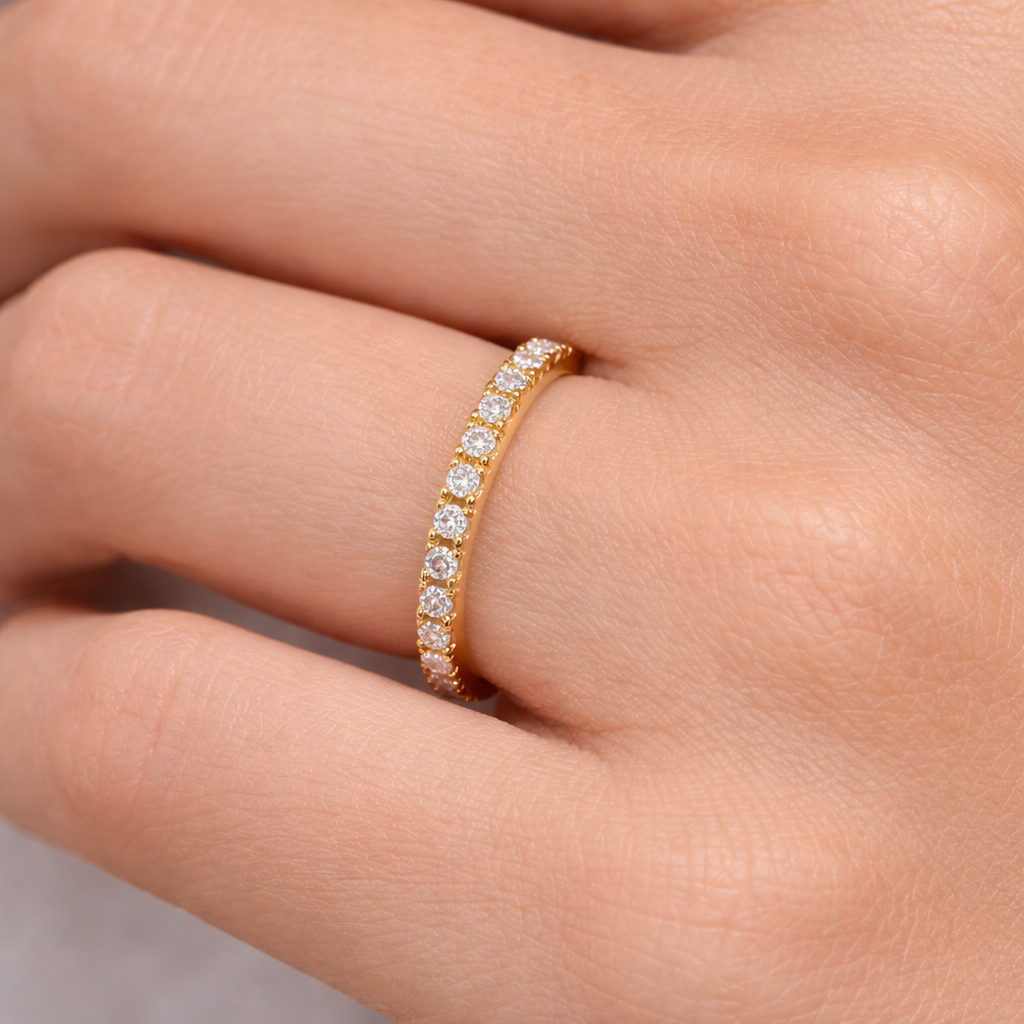 венчална халка от жълто злато 14K с диаманти 0.225 ct на ръка елегантна диамантена халка
