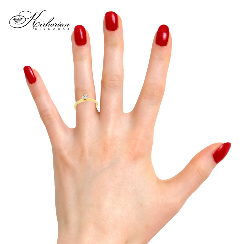 Годежен пръстен с диамант 0.16 ct от злато 14К – класически модел със стилно излъчване