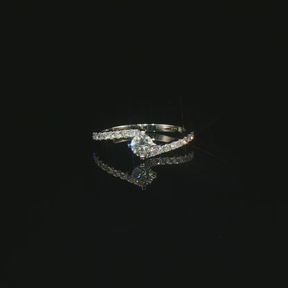 Видео на годежен пръстен от бяло злато 14К с естествени диаманти 0.46 ct, цвят F/G и чистота VS-SI – модел LR3542.