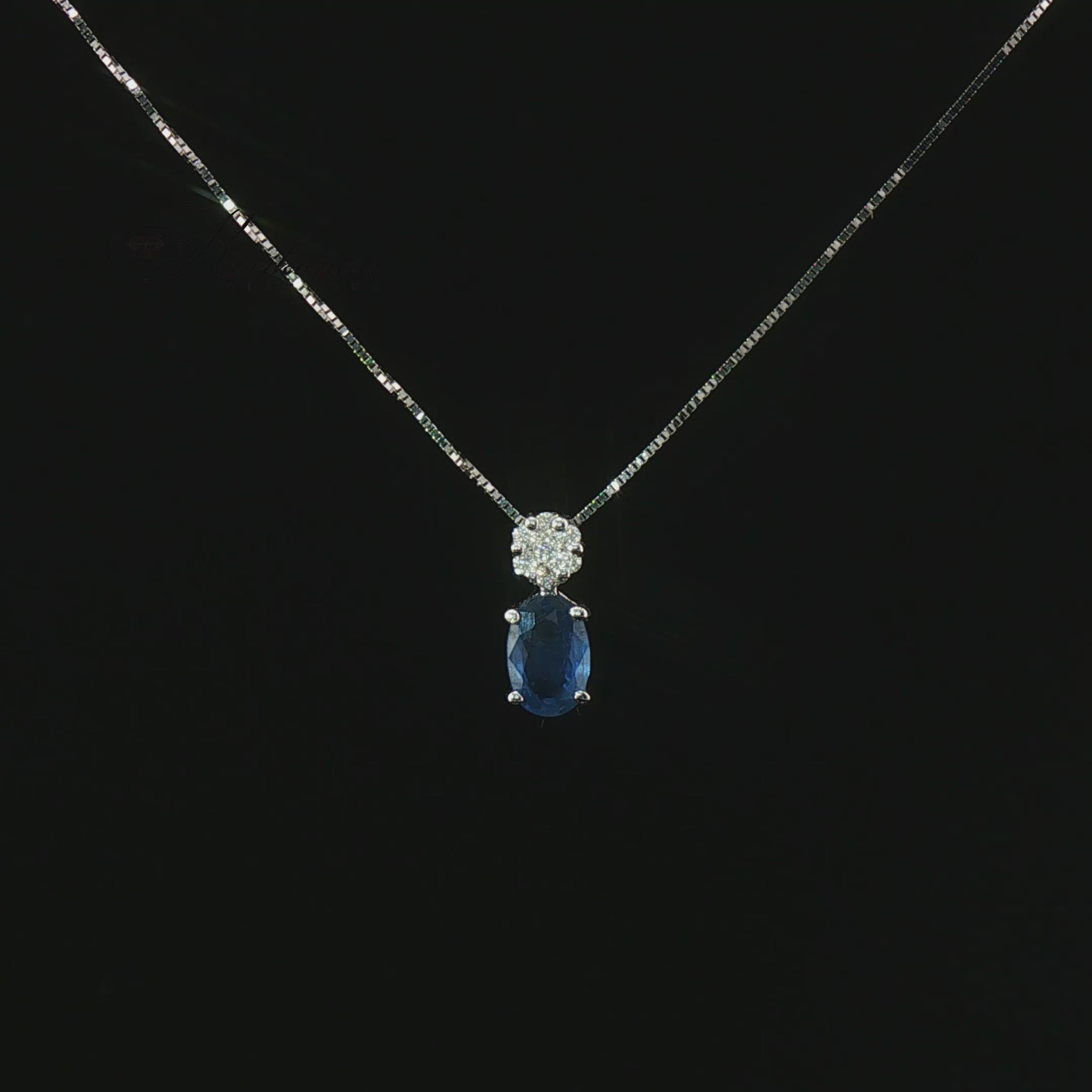 Видео на колие от 18К бяло злато с естествен сапфир 0.50 ct и естествени диаманти 0.05 ct – модел S122654 от Kirkorian Diamonds.