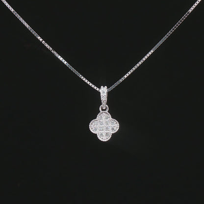 Колие детелина от бяло злато 14К с естествени диаманти 0.17 ct F/G VS – луксозно дамско колие | PD8903