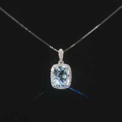 Видео на колие от бяло злато 18K с естествен топаз 2.00 ct и диаманти 0.23 ct – модел RN165 от Kirkorian Diamonds