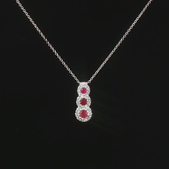 Видео на колие от 18К бяло злато с рубини 0.27 ct и диаманти 0.13 ct – модел S234402