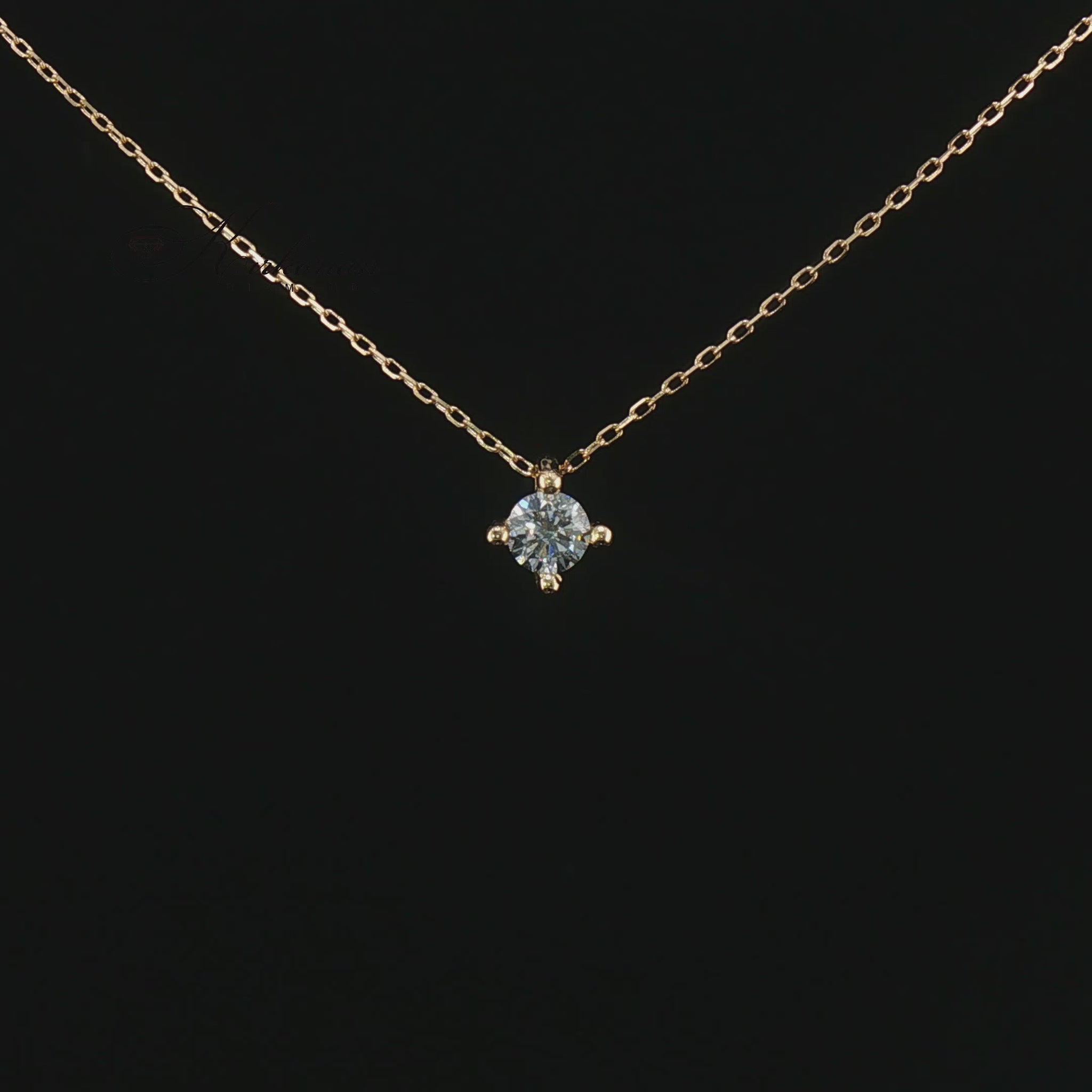Видео на колие с естествен кръгъл диамант 0.30 ct D VS1 с GIA сертификат от 18К жълто злато.
