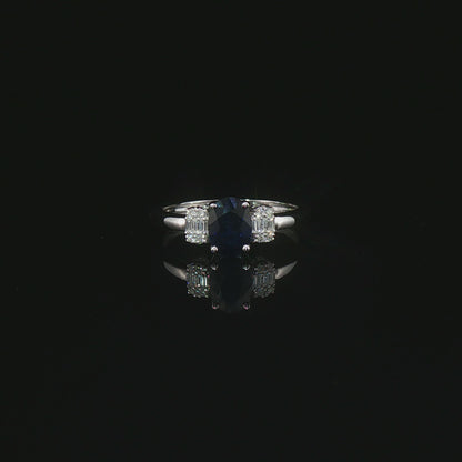Видео на годежен пръстен от бяло злато 14К с естествен сапфир 0.98 ct и диаманти – модел LR6301.