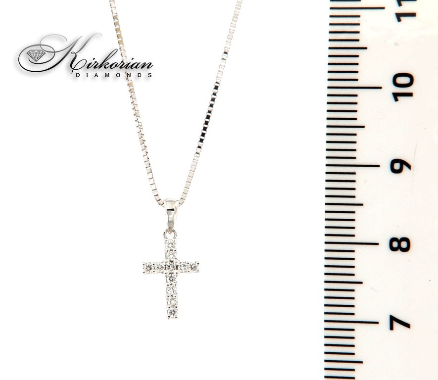 Кръст от бяло злато 18k с диаманти 0.11ct – елегантно религиозно бижу | Код: RN118