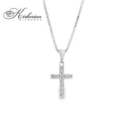 Кръст от бяло злато 18k с диаманти 0.11ct – елегантно религиозно бижу | Код: RN118