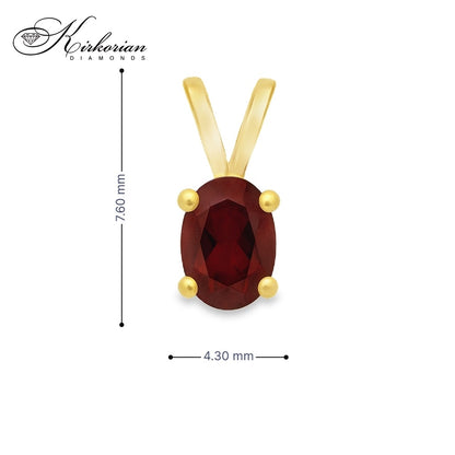 Златна висулка с естествен гранат 0.51 ct – подходяща за зодия Козирог
