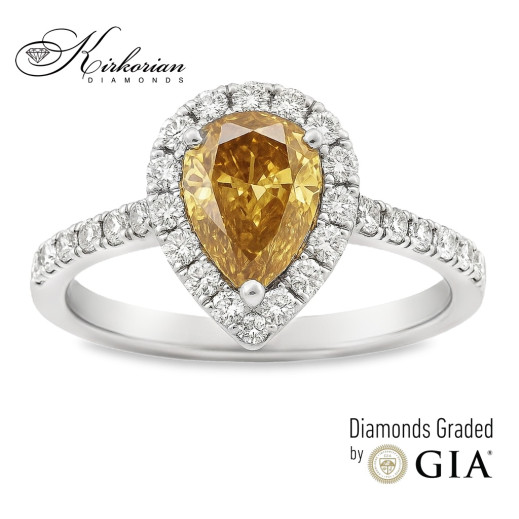 Елегантен годежен пръстен от бяло злато с Fancy Yellow диамант 1.35ct GIA Елегантен годежен пръстен от бяло злато с Fancy Yellow диамант 1.35ct GIA