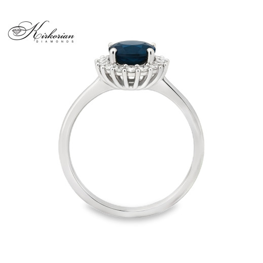 Годежен пръстен със сапфир 0.94 ct и диаманти – бяло злато 18К | Класика с кралски блясък Годежен пръстен със сапфир 0.94 ct и диаманти – бяло злато 18К | Класика с кралски блясък