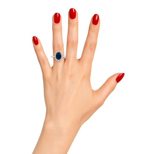 Годежен пръстен със сапфир 0.94 ct и диаманти – бяло злато 18К | Класика с кралски блясък Годежен пръстен със сапфир 0.94 ct и диаманти – бяло злато 18К | Класика с кралски блясък