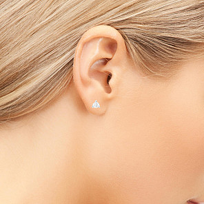 Класически обеци бяло злато 14K с диаманти 0.545ct – изискан стил и блясък